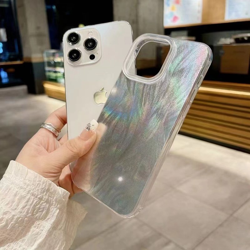 جراب هاتف مصنوع من الريش الفضي - مراجعة Huawei Nova 12 وسعره