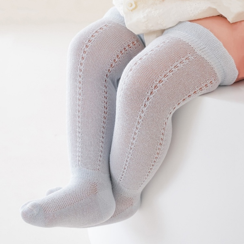 طفل الجوف خارج الجوارب الطويلة - مراجعة Baby Sock Oximeter وسعره