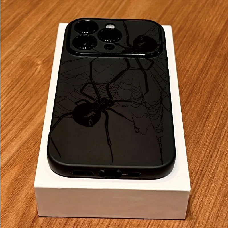 غطاء هاتف أنيق بنمط العنكبوت ا - مراجعة Apple Iphone 15 وسعره